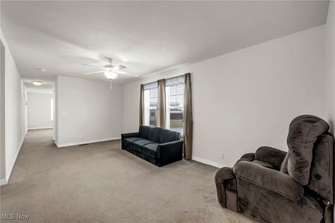 348 Robin Drive Elyria OH 44035