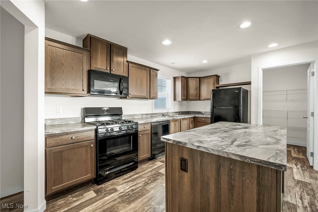 348 Robin Drive Elyria OH 44035