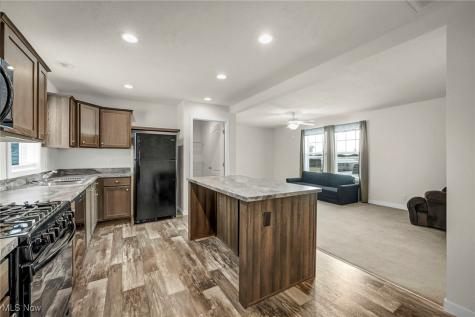 348 Robin Drive Elyria OH 44035