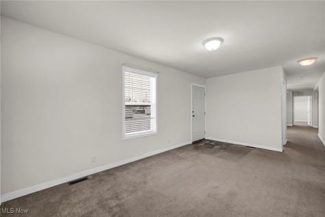 348 Robin Drive Elyria OH 44035