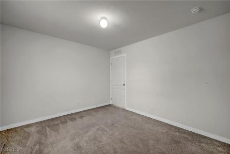 348 Robin Drive Elyria OH 44035