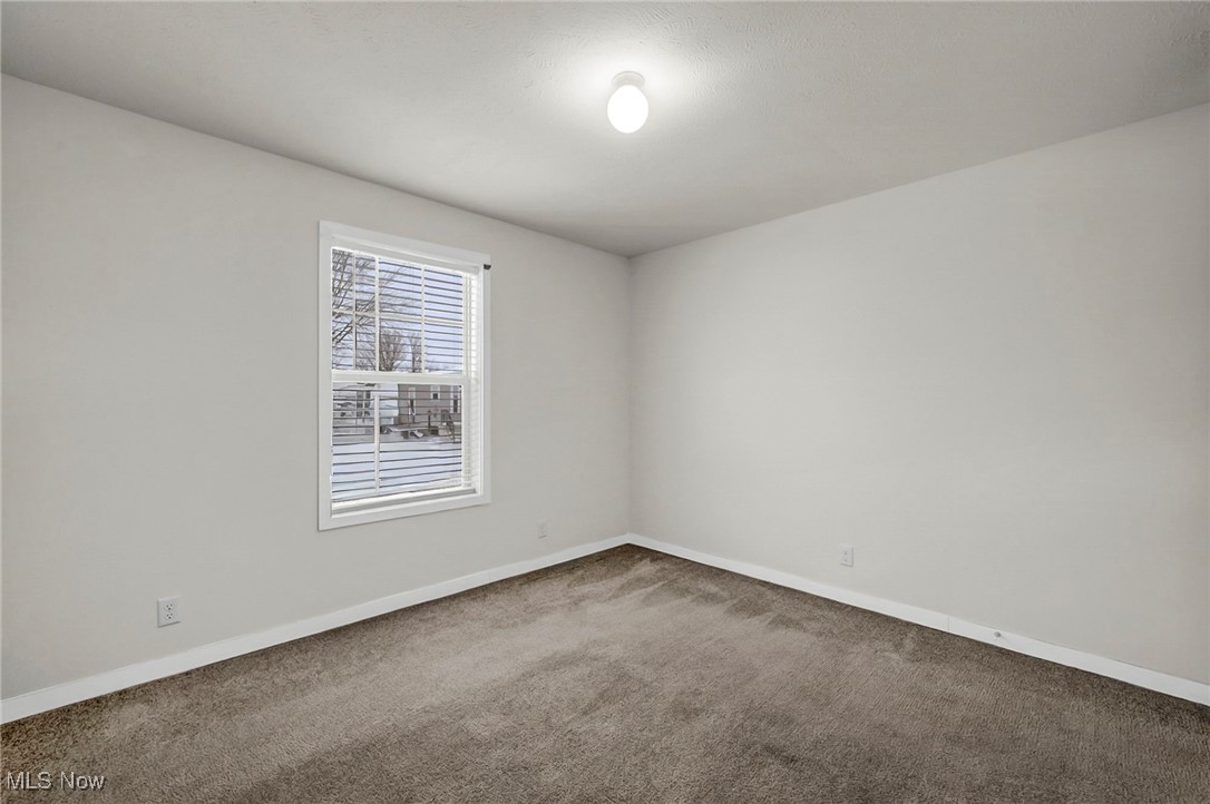 348 Robin Drive Elyria OH 44035