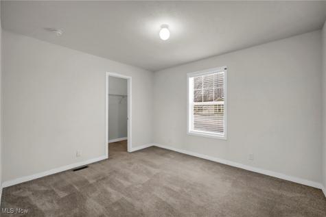 348 Robin Drive Elyria OH 44035