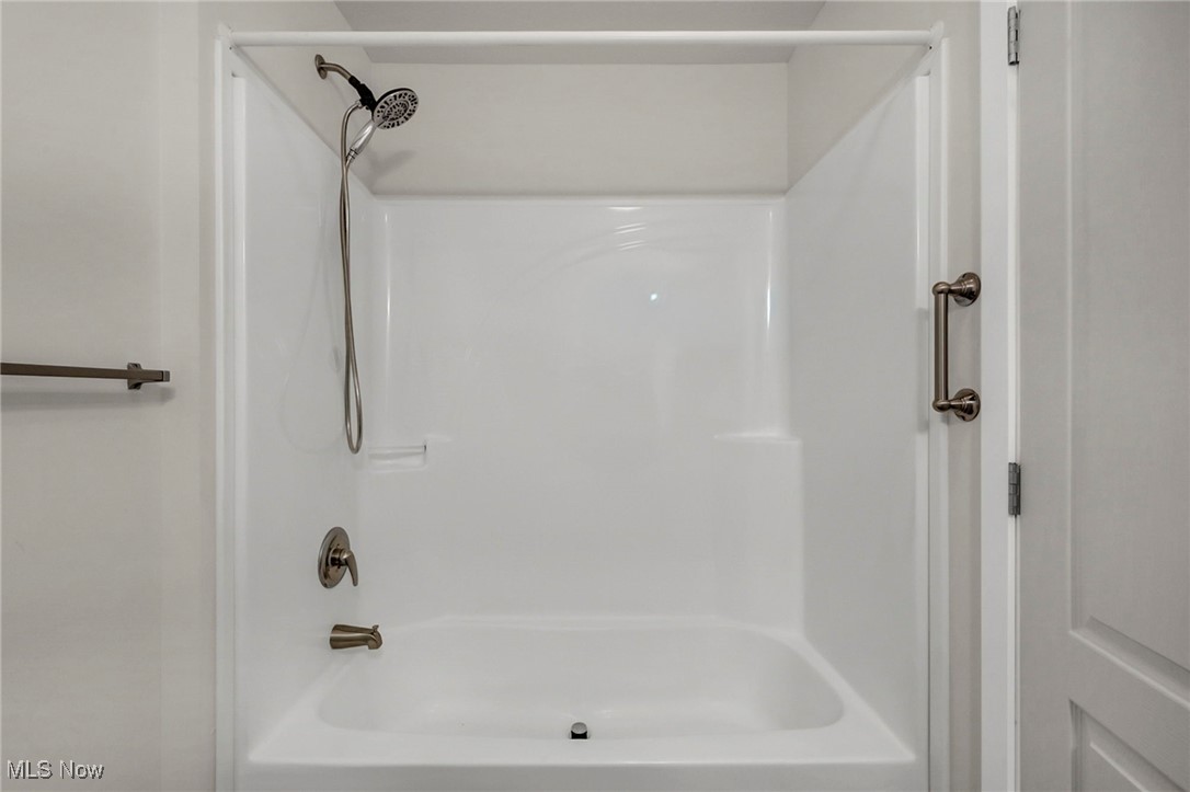 348 Robin Drive Elyria OH 44035