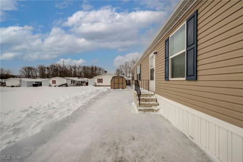348 Robin Drive Elyria OH 44035