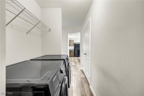 348 Robin Drive Elyria OH 44035
