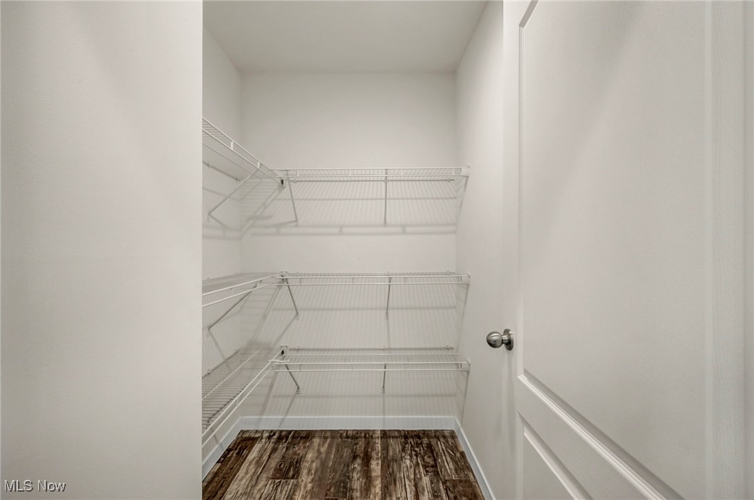 348 Robin Drive Elyria OH 44035