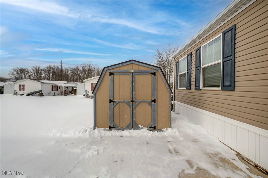 348 Robin Drive Elyria OH 44035