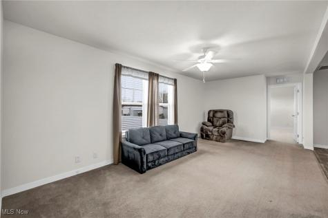 348 Robin Drive Elyria OH 44035