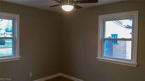 426 Vince Avenue NW Canton OH 44708
