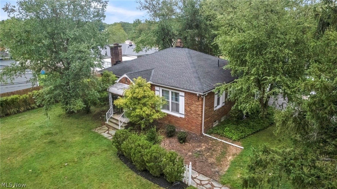 755 W Glendale Street Bedford OH 44146