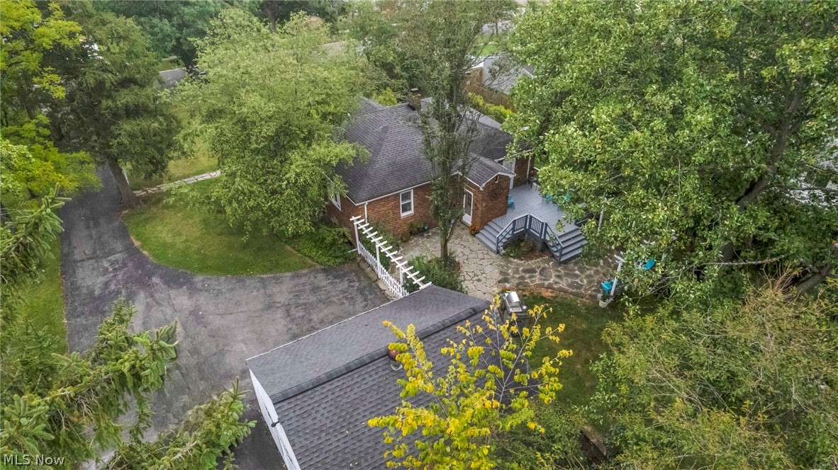 755 W Glendale Street Bedford OH 44146