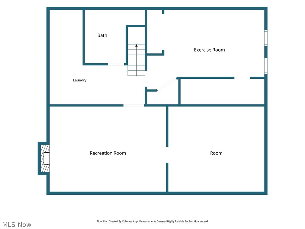 755 W Glendale Street Bedford OH 44146