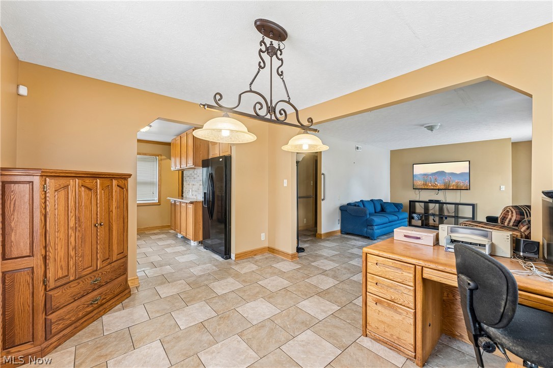 2143 Hillside Street Cuyahoga Falls OH 44221