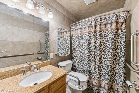 2143 Hillside Street Cuyahoga Falls OH 44221