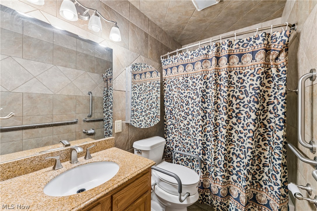 2143 Hillside Street Cuyahoga Falls OH 44221