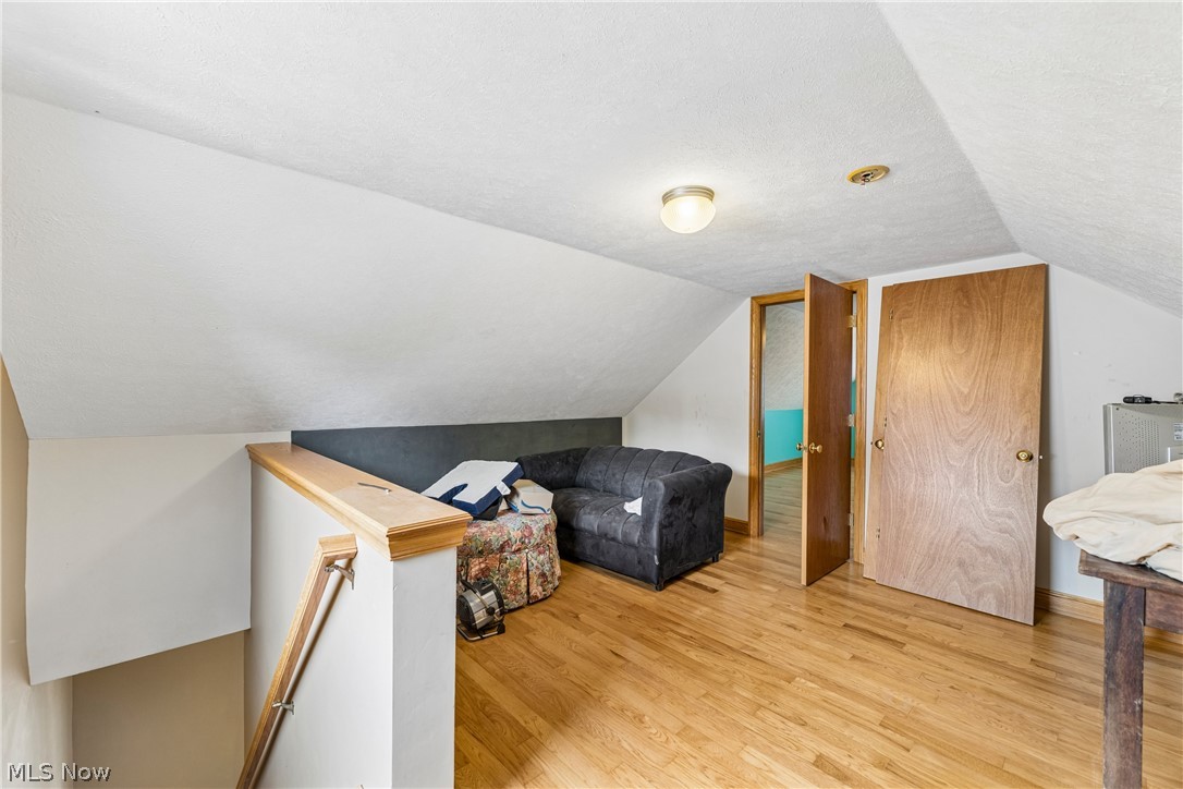 2143 Hillside Street Cuyahoga Falls OH 44221