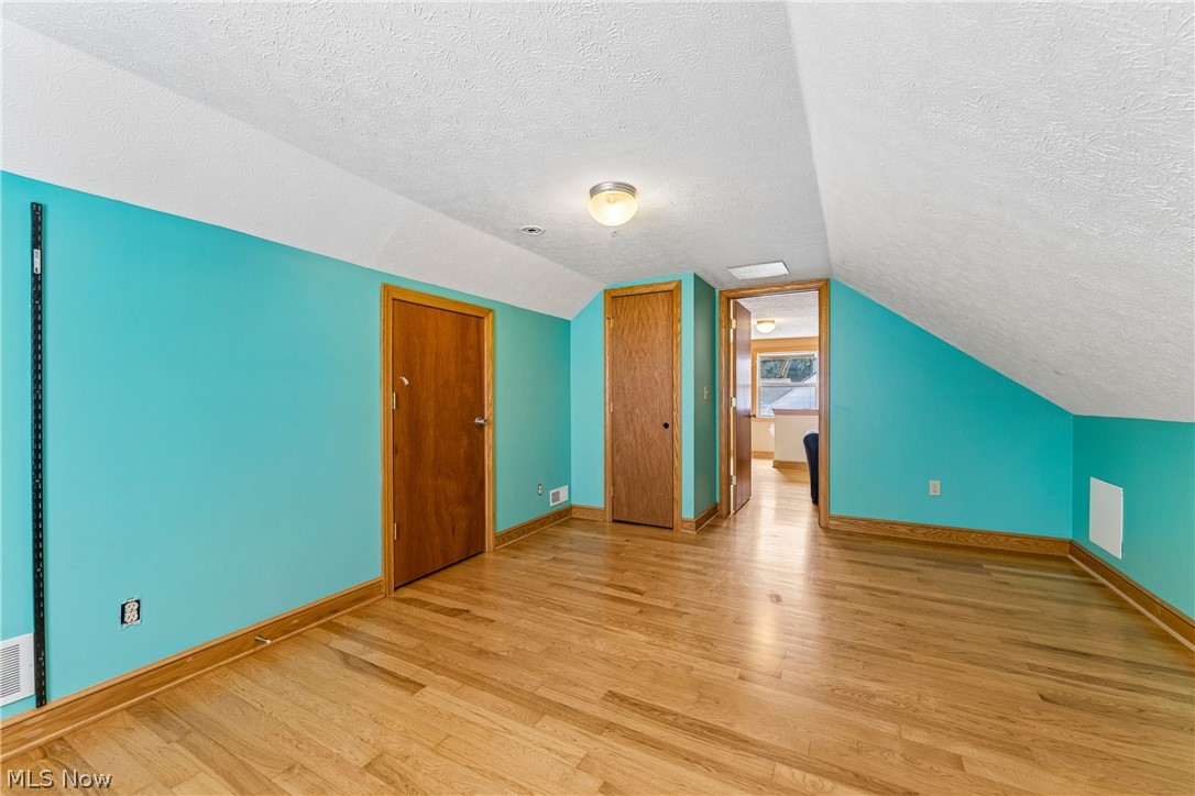2143 Hillside Street Cuyahoga Falls OH 44221