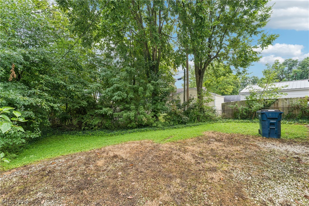 2143 Hillside Street Cuyahoga Falls OH 44221