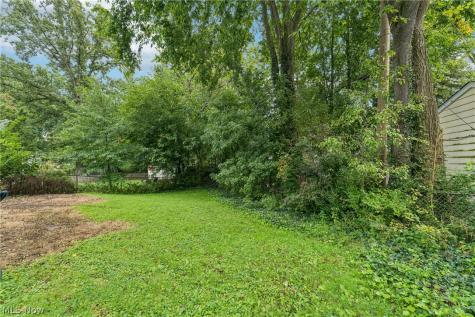 2143 Hillside Street Cuyahoga Falls OH 44221