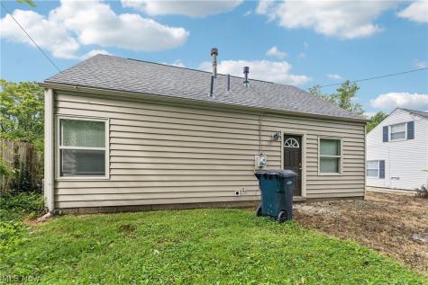 2143 Hillside Street Cuyahoga Falls OH 44221