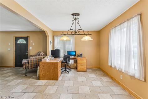2143 Hillside Street Cuyahoga Falls OH 44221