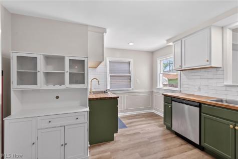 4409 Silsby Road University Heights OH 44118