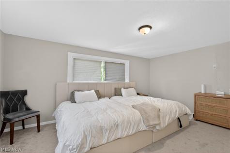 4409 Silsby Road University Heights OH 44118