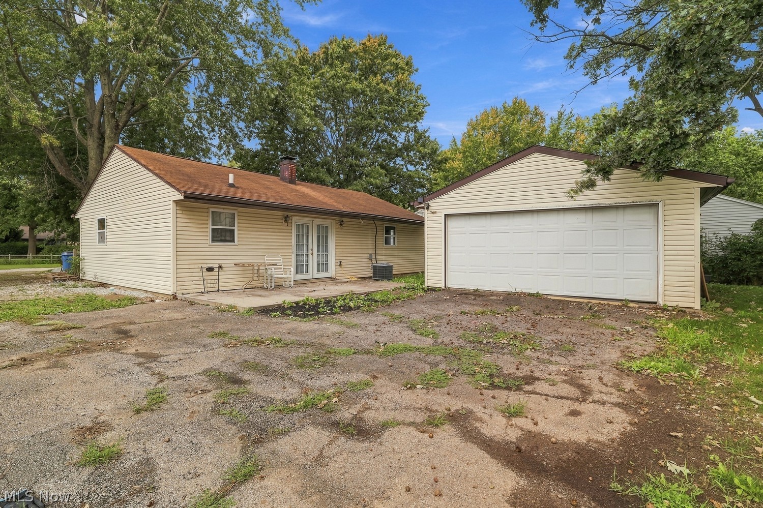 937 East Drive Sheffield Lake OH 44054