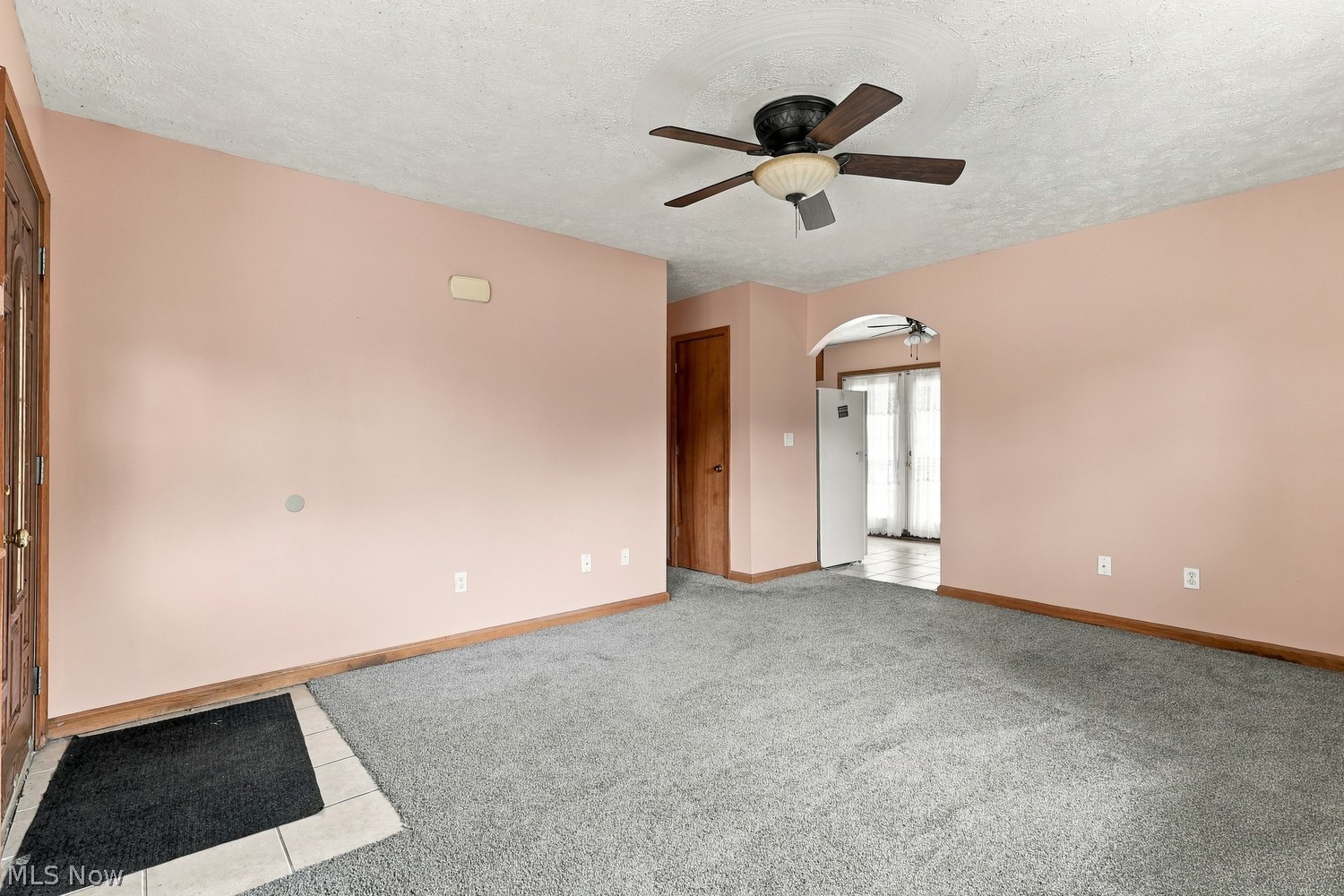 937 East Drive Sheffield Lake OH 44054