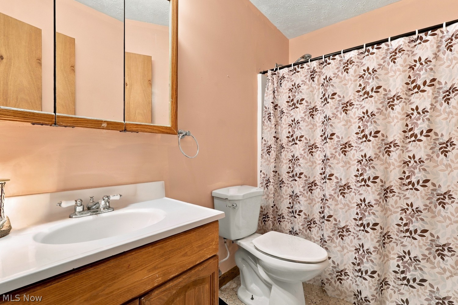 937 East Drive Sheffield Lake OH 44054