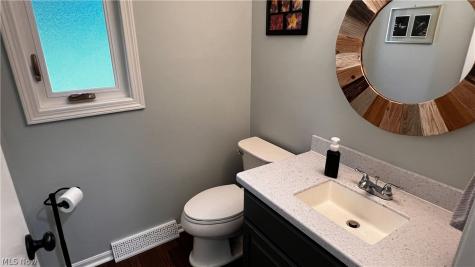 1344 Northwoods Trail Wadsworth OH 44281