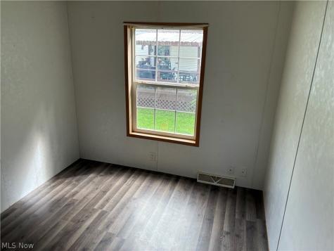 5 Carpenter Boulevard Marshallville OH 44645