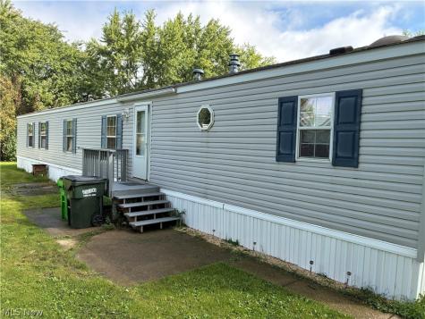 5 Carpenter Boulevard Marshallville OH 44645