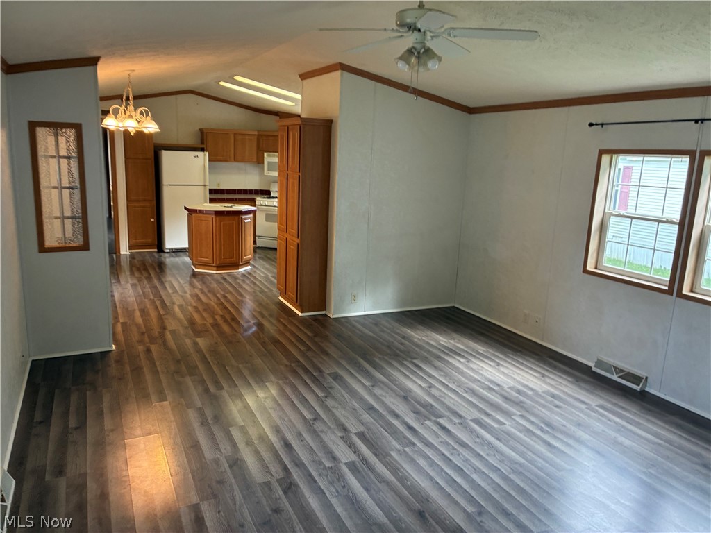 5 Carpenter Boulevard Marshallville OH 44645