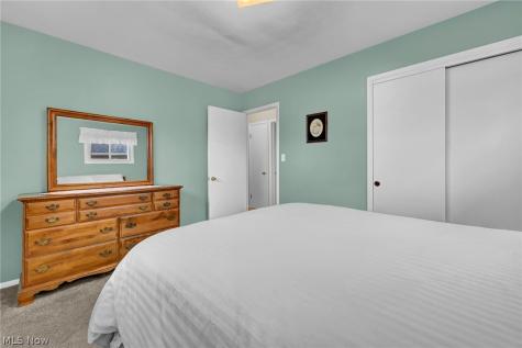 6188 Barbara Lane Brook Park OH 44142