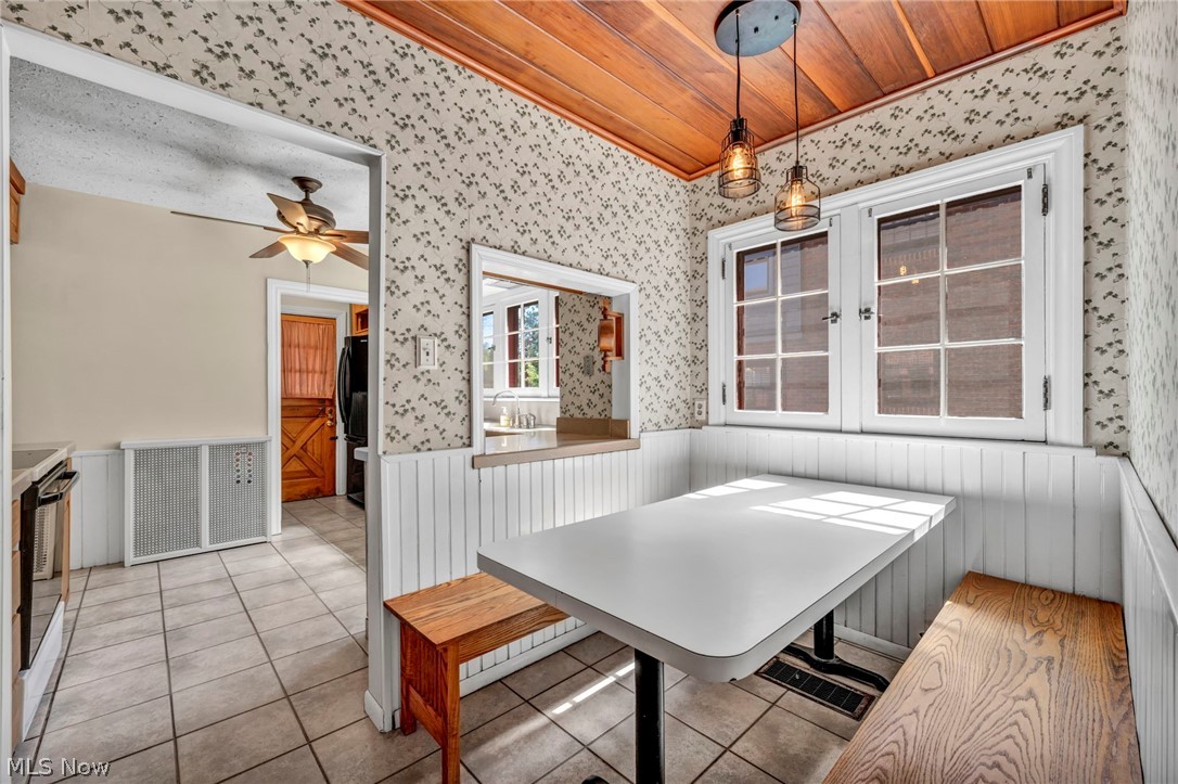 17120 Greenwood Avenue Cleveland OH 44111
