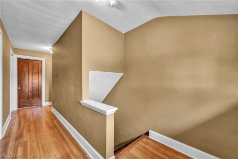 17120 Greenwood Avenue Cleveland OH 44111