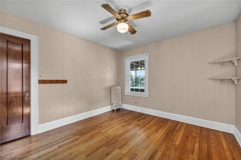 17120 Greenwood Avenue Cleveland OH 44111