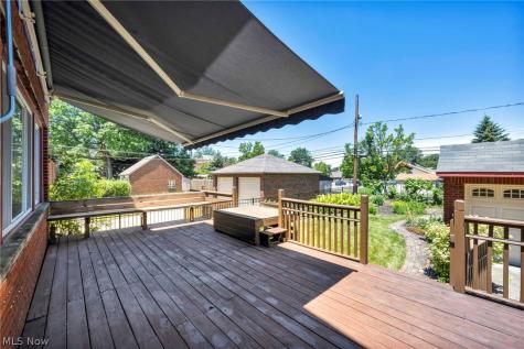 17120 Greenwood Avenue Cleveland OH 44111