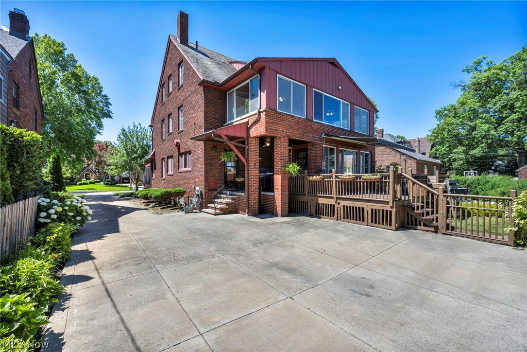 17120 Greenwood Avenue Cleveland OH 44111