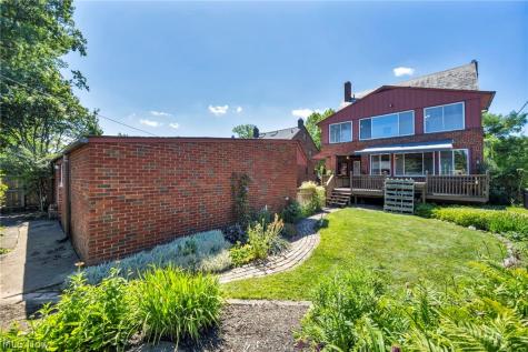17120 Greenwood Avenue Cleveland OH 44111