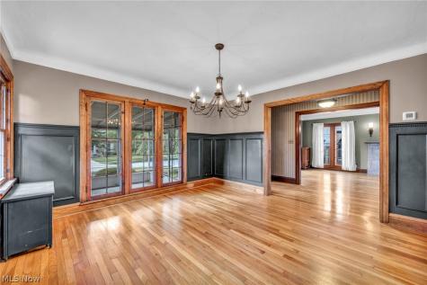 17120 Greenwood Avenue Cleveland OH 44111