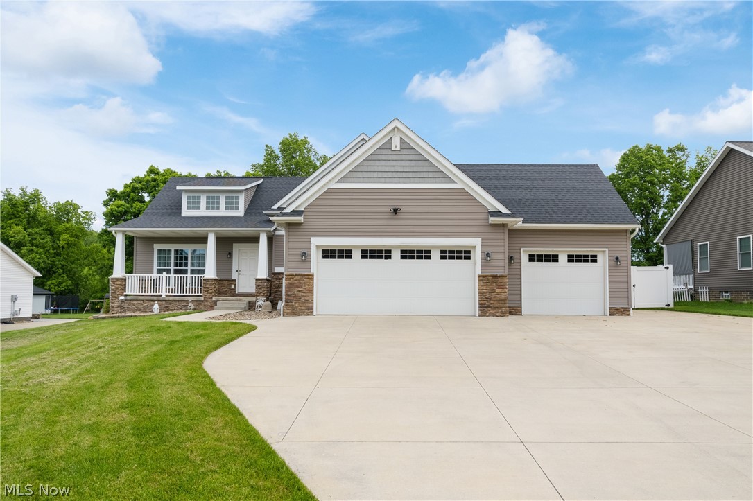 3097 Brumbaugh Street NW Uniontown OH 44720