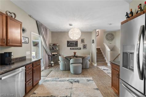 3097 Brumbaugh Street NW Uniontown OH 44720