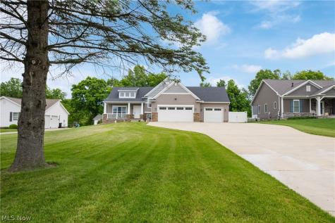 3097 Brumbaugh Street NW Uniontown OH 44720