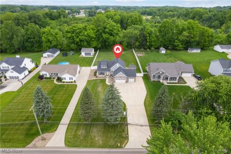 3097 Brumbaugh Street NW Uniontown OH 44720