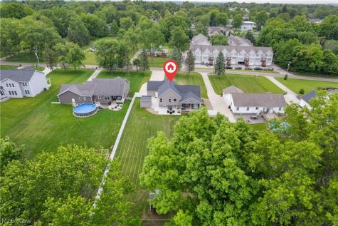 3097 Brumbaugh Street NW Uniontown OH 44720