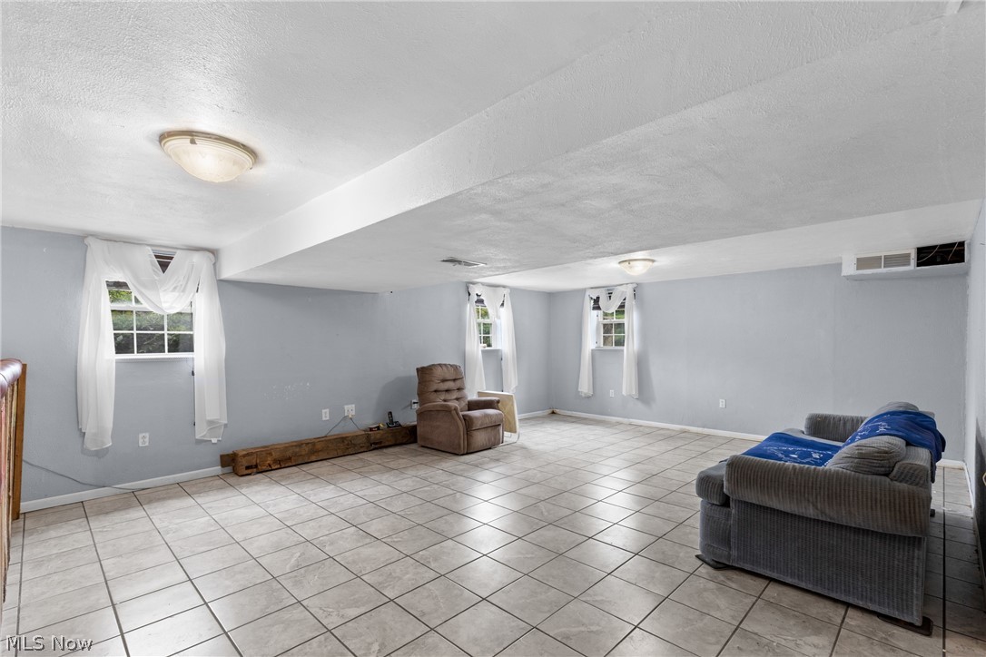 569 Township Road 204 Bloomingdale OH 43910