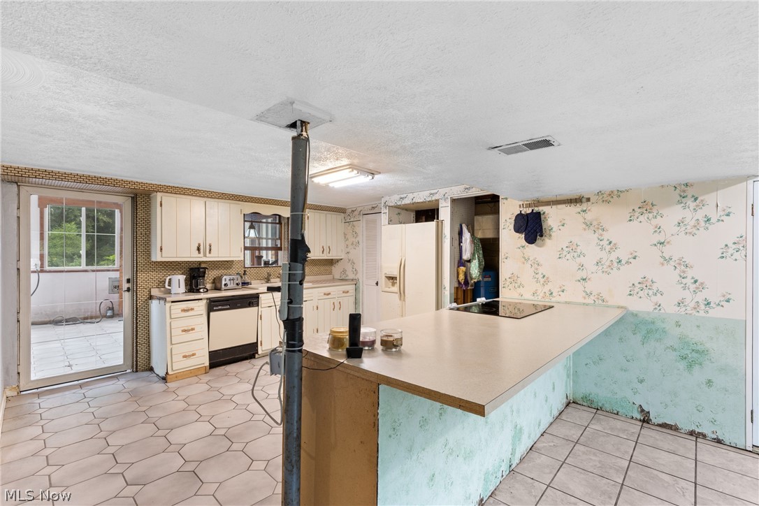 569 Township Road 204 Bloomingdale OH 43910